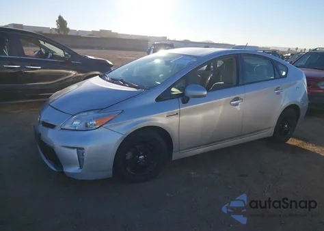 2013 Toyota Prius Three z USA, uszkodzony, nr VIN JTDKN3DU8D5538253